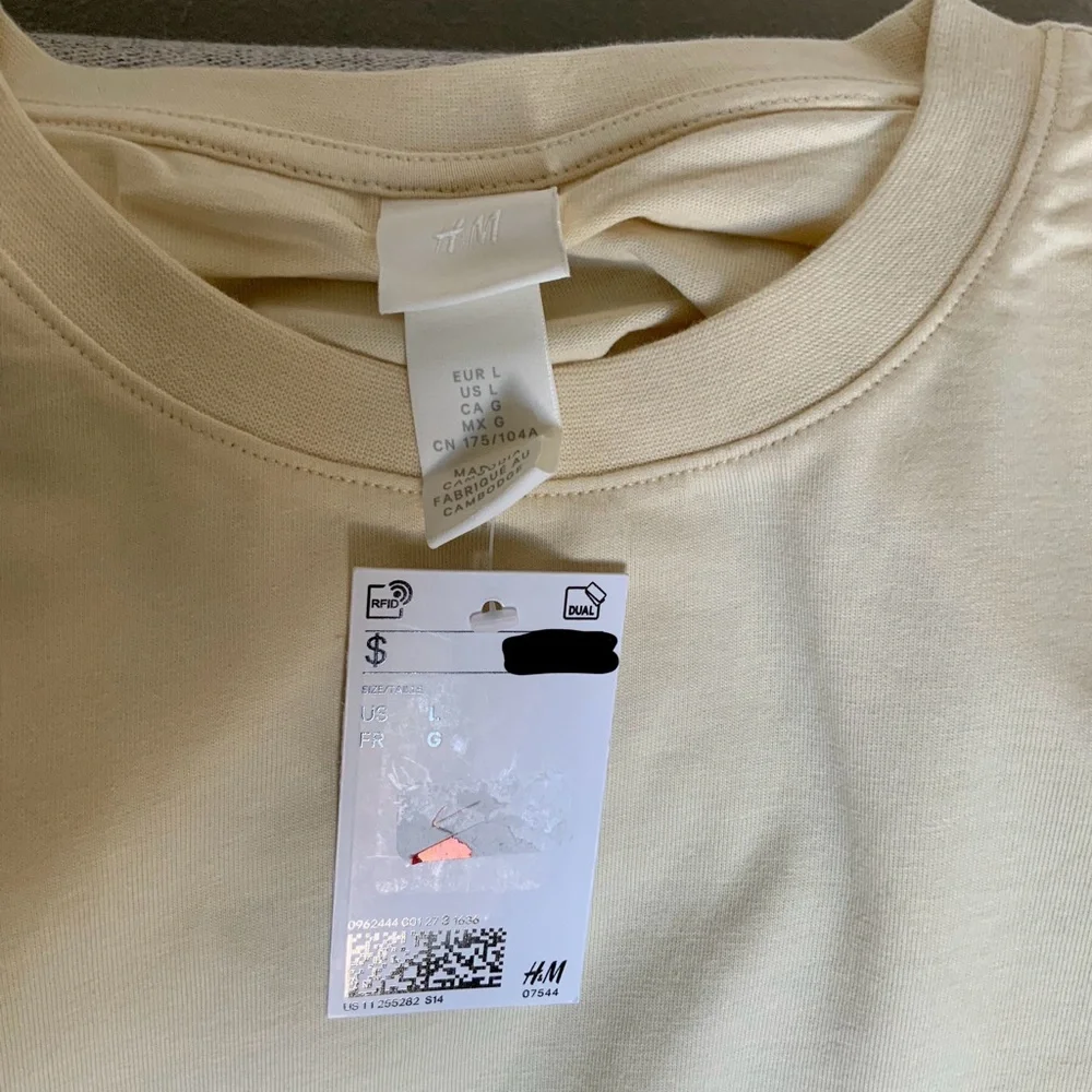 H&M Light Cream Casual Top - Picture 4 of 4